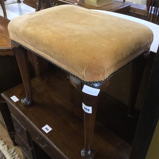 Mahogany foot stool(-)